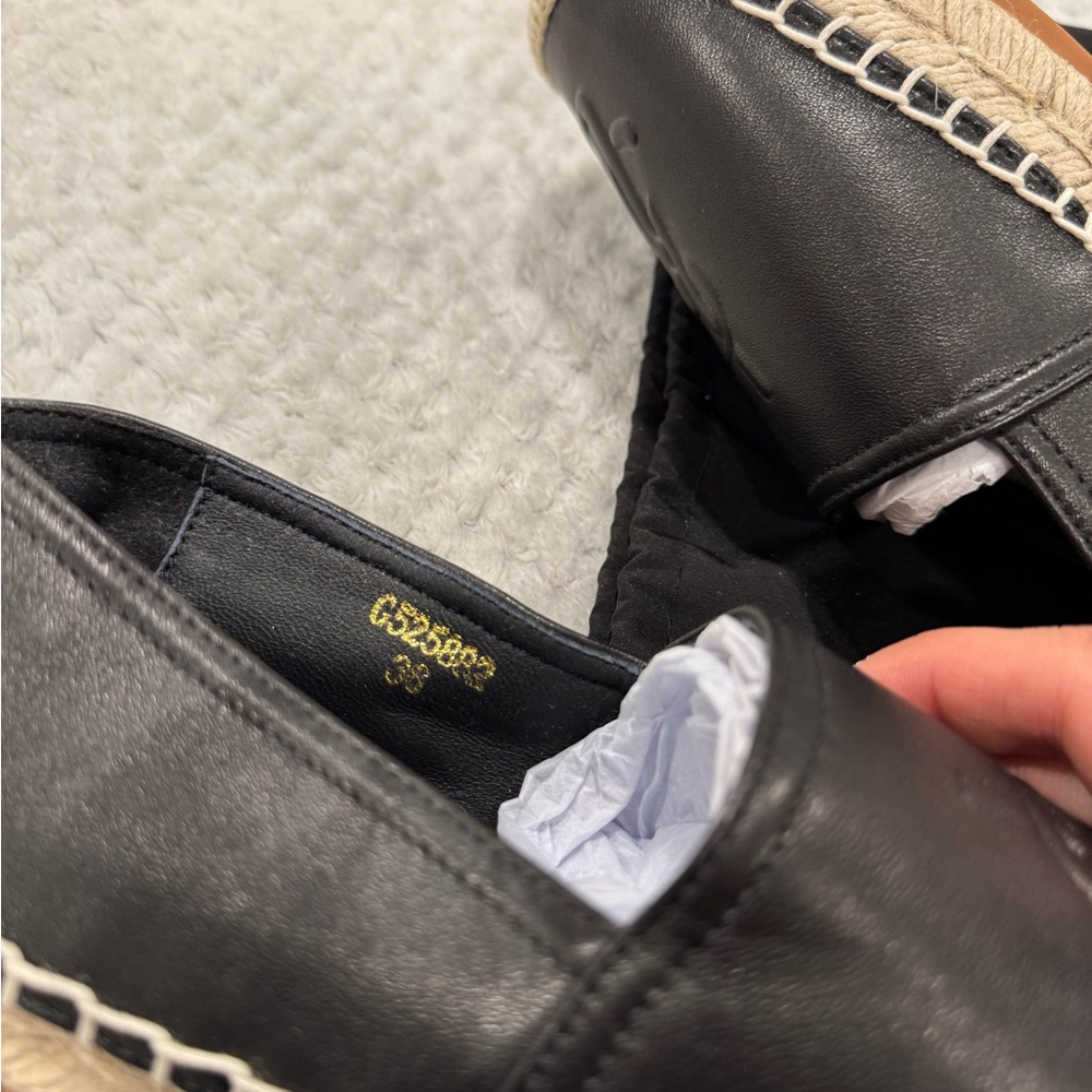 Saint Laurent Black Leather Loafers - Picture 10 of 11